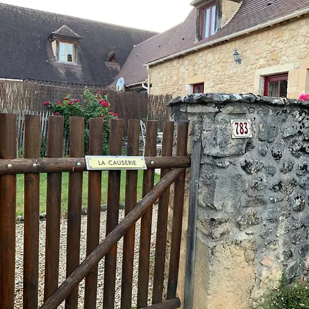 A La Ruelle 