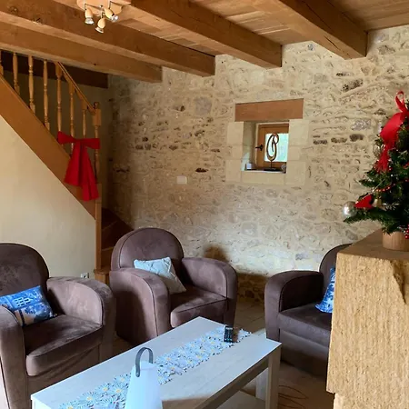 Casa de Férias à La Ruelle Pierre Et Mamie ! *